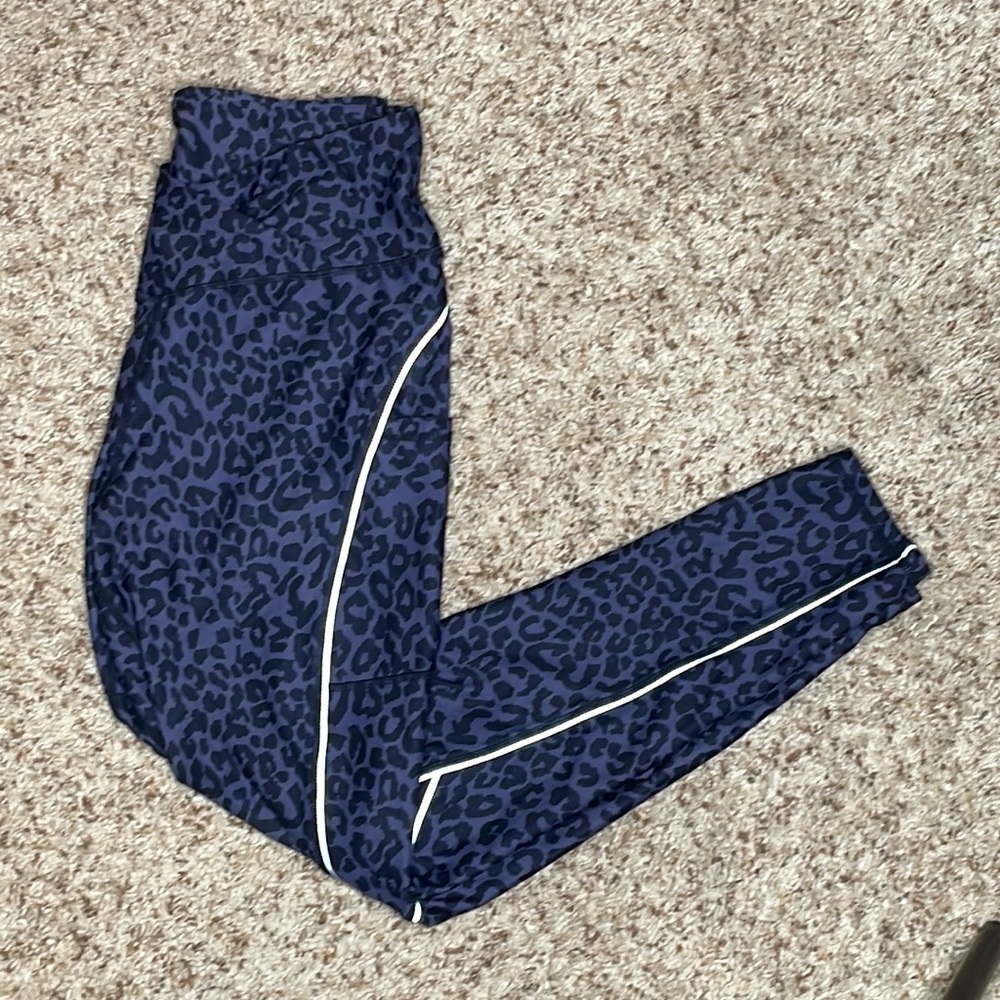 Leopard workout leggings
